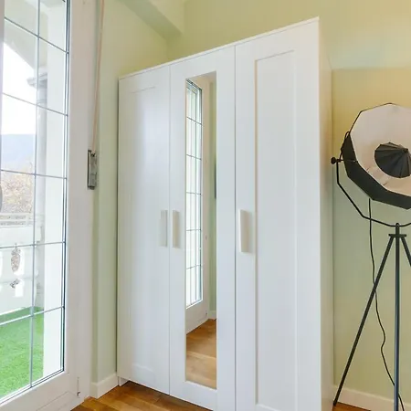 Penthouse Jolanda Meran-o