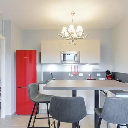 Penthouse Jolanda Meran-o *