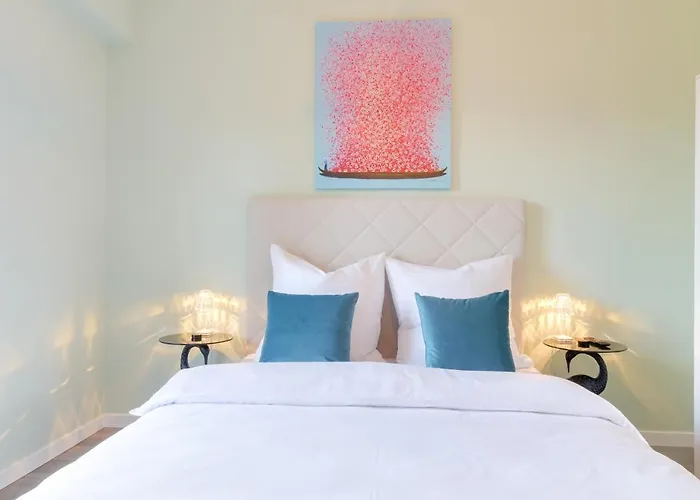 Penthouse Jolanda Meran-o